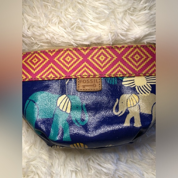 Fossil Blue Elephant Pattern Pouch with Pink Trim - Picture 4 of 13
